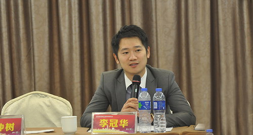 金日集团董事长_多金集团董事长车照片
