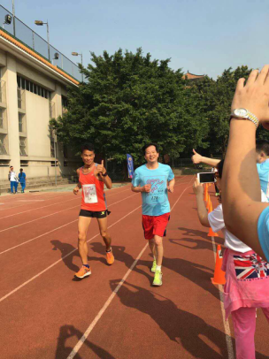 陈怀德助威雅马慈善跑 为广雅中学捐赠十五万