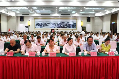 权健湖南分公司携昊天系统赴桃源捐资助学