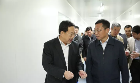 好当家董事长_董事长办公室图片(2)