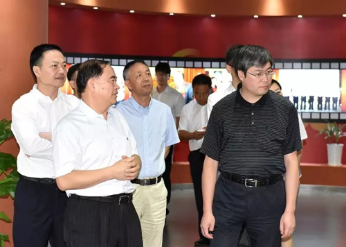 马强董事长_幸福人生苏玥马强