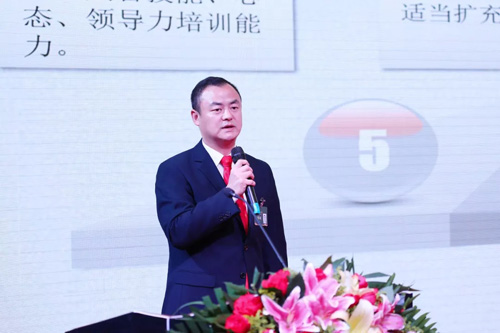 理想集团董事长_理想照耀中国(3)